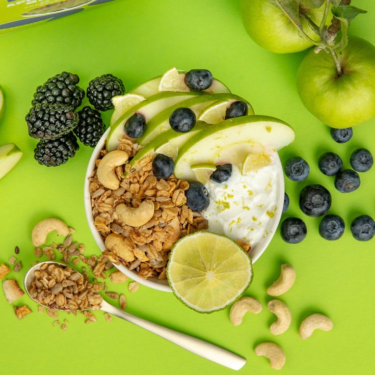 GLUTEN FREE APPLE + CINNAMON GRANOLA