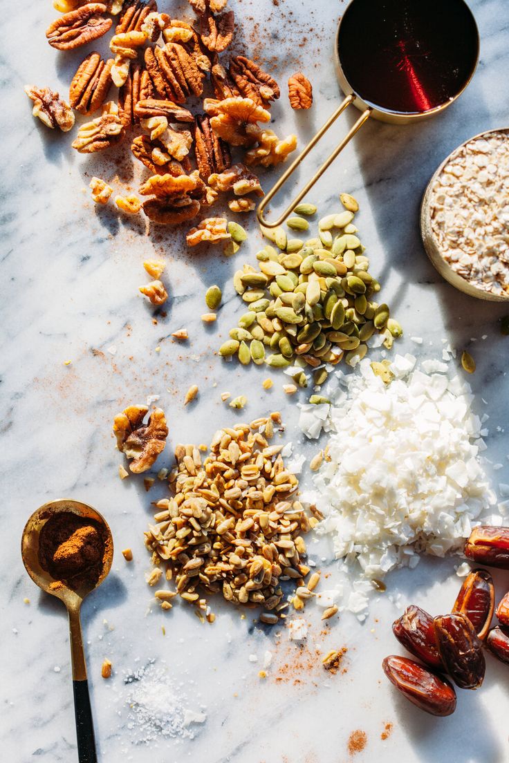 MEDITERRANEAN SPICED GRANOLA